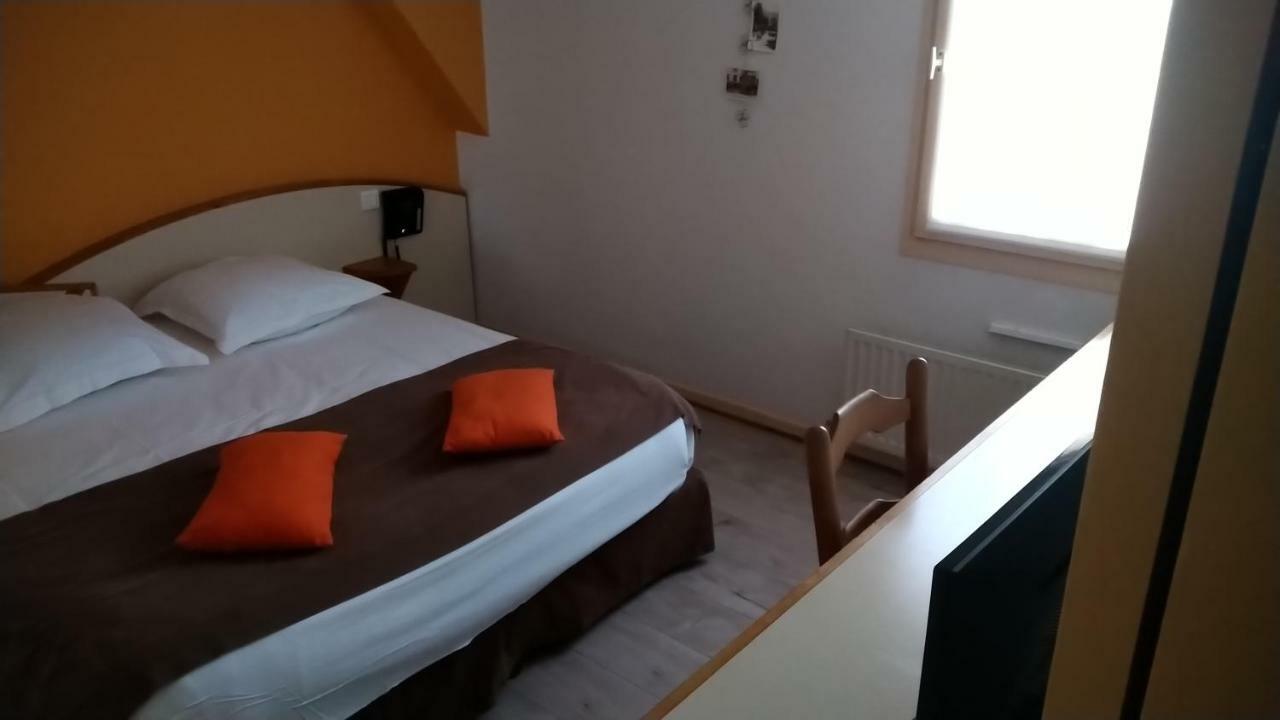 Hotel Les Vignes Rouges Ispagnac Eksteriør bilde
